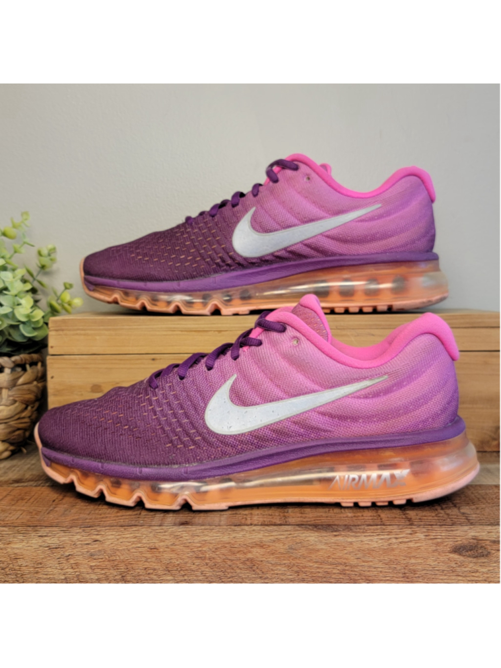 Nike Air Max 2017 Running Athletic Shoes Sneakers Pink Bright Purple Mesh 9.5 - Picture 3 of 15